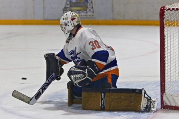 Flyers come home empty against Coaldale