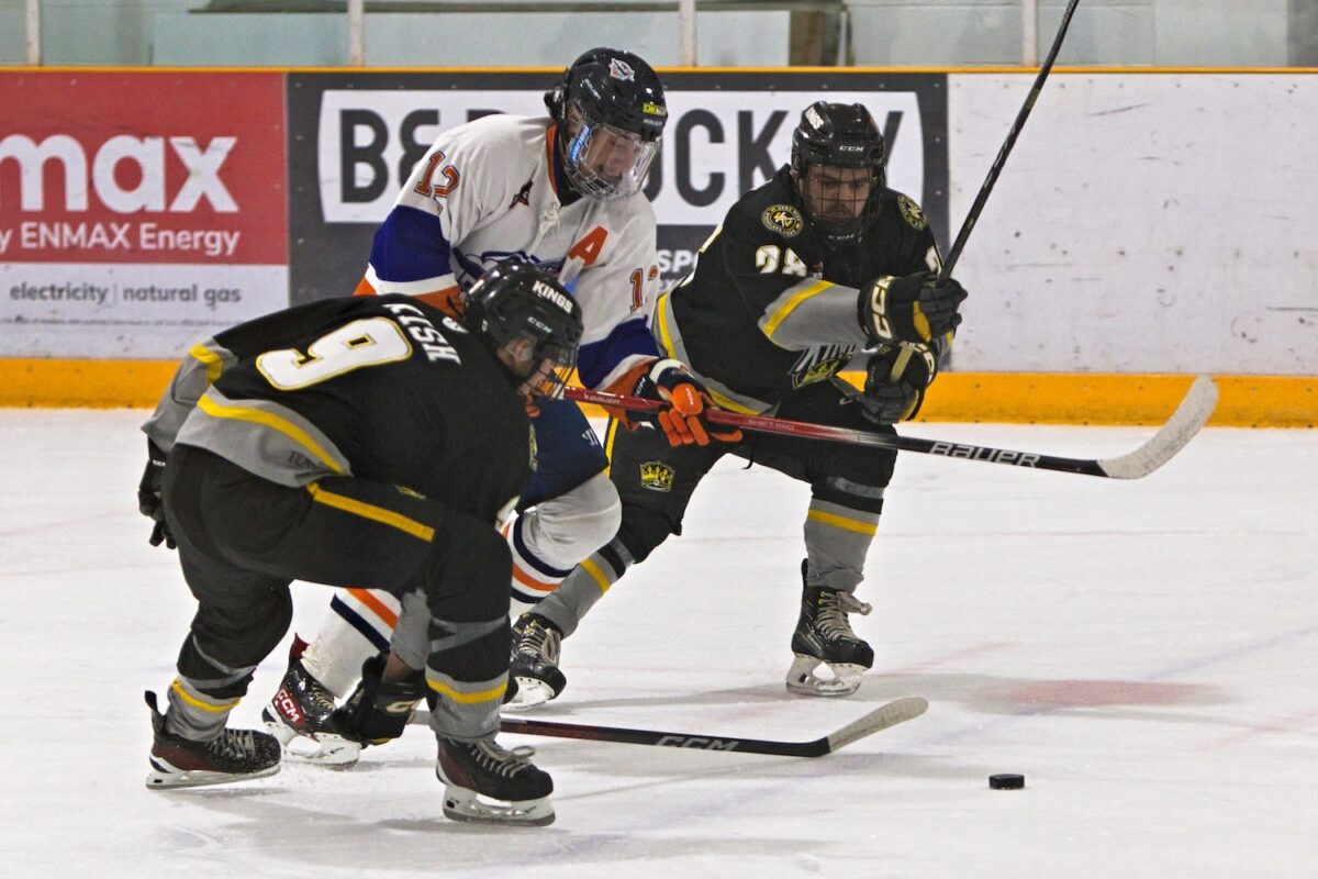 Isaac Cayetano attempting to split the Kings defence earlier in the season. (Scott Savard/High River Flyers)