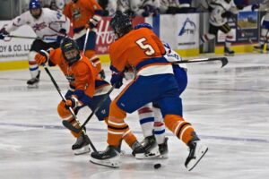 Nathan Matiowsky laying out a Colt. (Scott Savard/High River Flyers)