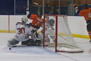 Wout Rehorst finding the back of the Bisons net earlier in the season. (Scott Savard/High River Flyers)