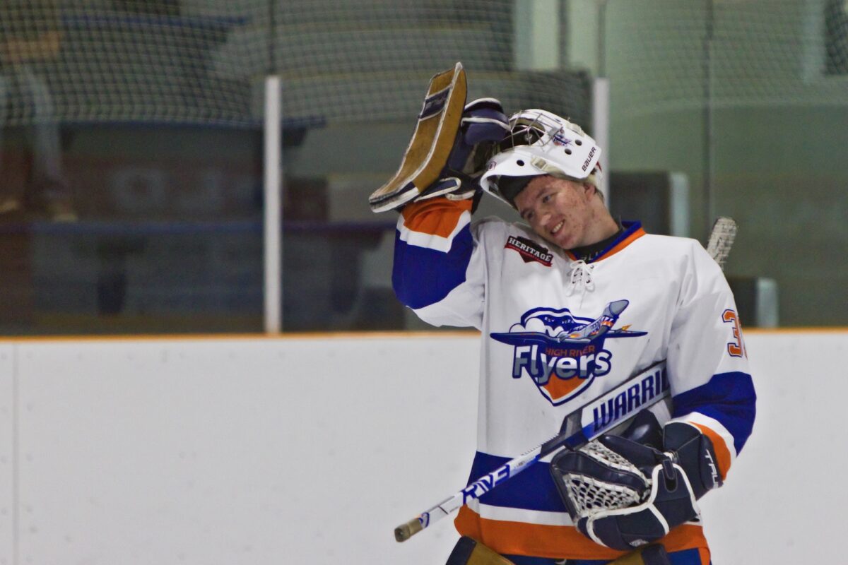 Erich Baxter making his way to the net after a TV timeout. (Scott Savard/High River Flyers)